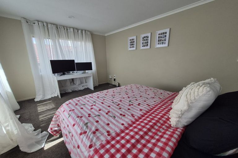 Photo of property in 10 Ali Place, Ranui, Auckland, 0612