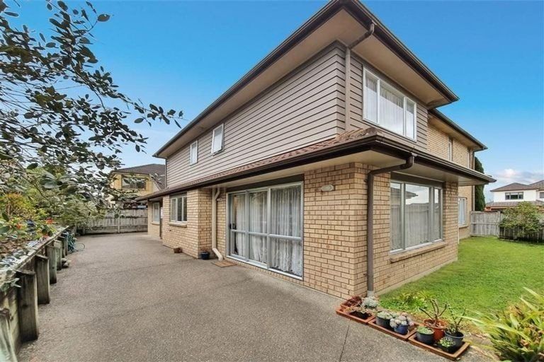Photo of property in 126 Middlefield Drive, Flat Bush, Auckland, 2016