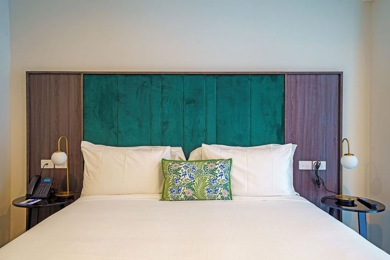 Photo of property in Proximity Apartment Hotel, 172 Thorndon Quay, Pipitea, Wellington, 6011