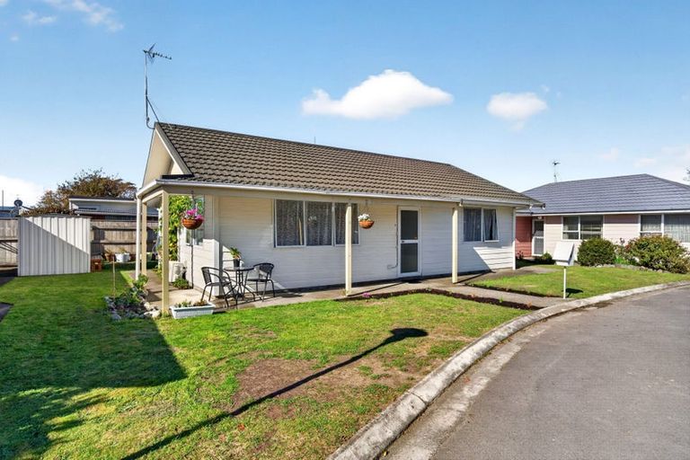 Photo of property in 5 Newland Place, Masterton, 5810
