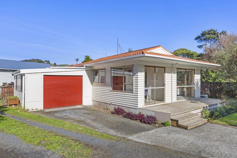 Photo of property in 1 Sunshine Rise, Raglan, 3225