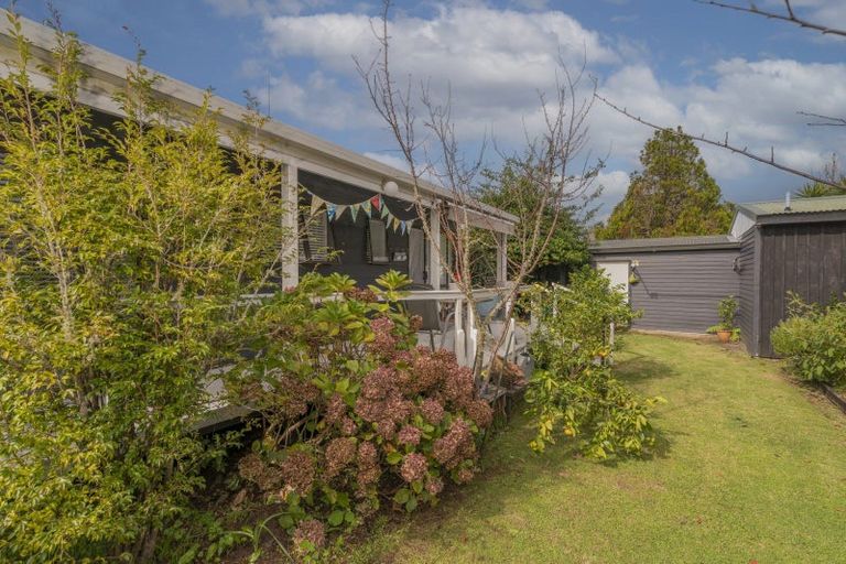 Photo of property in 10a Parkland Place, Whitianga, 3510