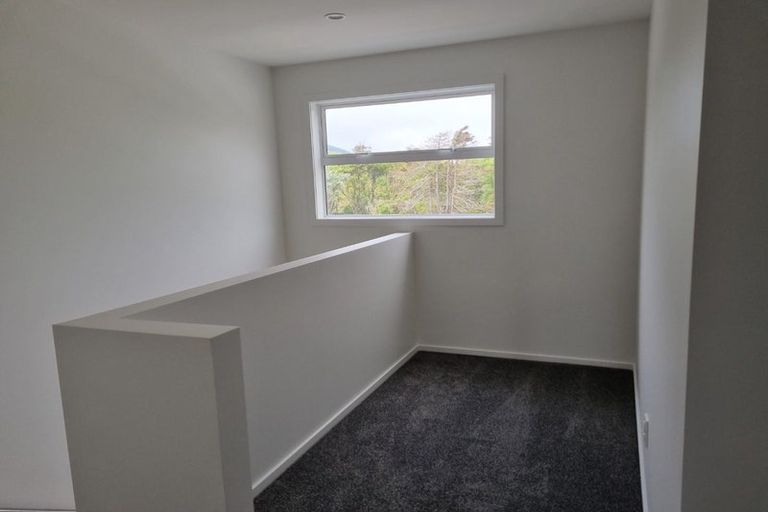 Photo of property in 38 Pateke Drive, Kenepuru, Porirua, 5022