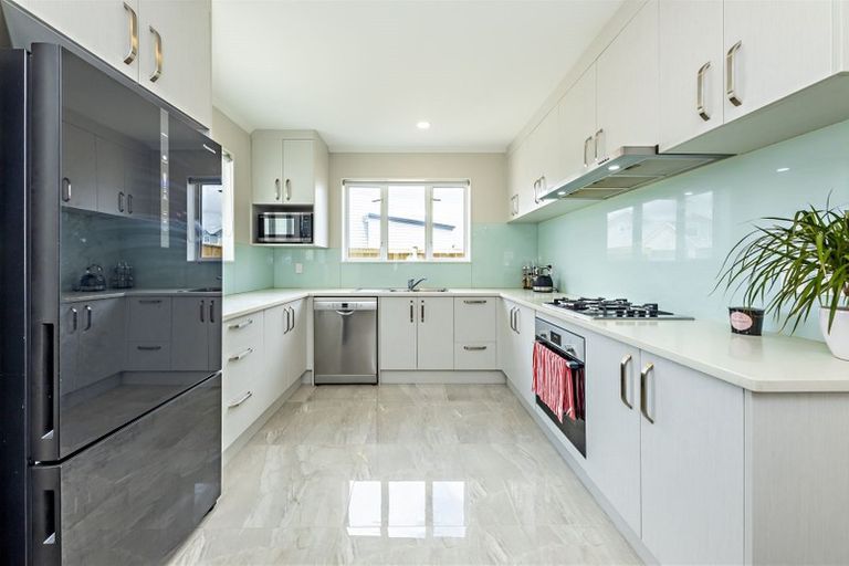 Photo of property in 31 Bellbird Street, Papakura, 2110