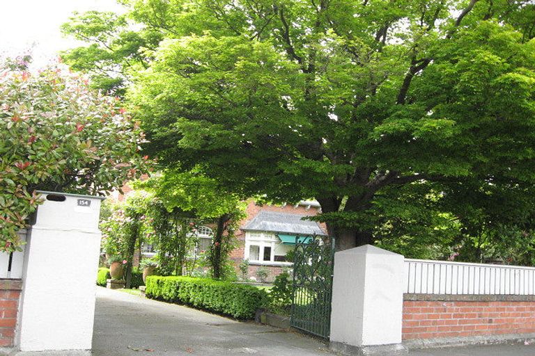 Photo of property in 154 Clyde Road, Burnside, Christchurch, 8053
