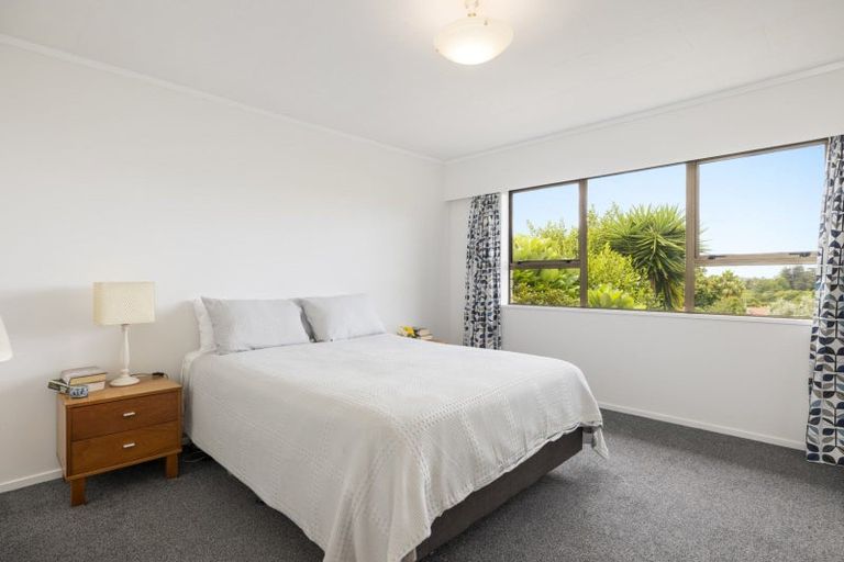 Photo of property in 1 Pamir Place, Welcome Bay, Tauranga, 3112