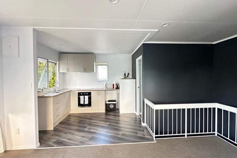 Photo of property in 1/19 Cresta Avenue, Beach Haven, Auckland, 0626