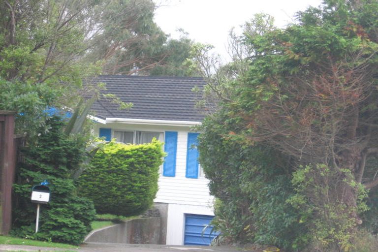Photo of property in 2 Saint Benets Place, Tawa, Wellington, 5028