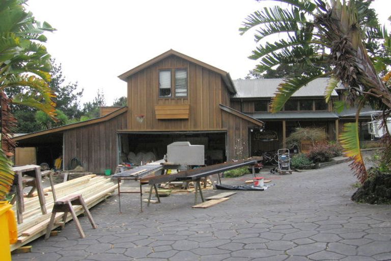 Photo of property in 10 The Knoll, Greenhithe, Auckland, 0632