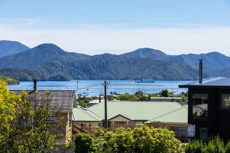 Photo of property in 16/14 Moana View Road, Waikawa, Picton, 7220