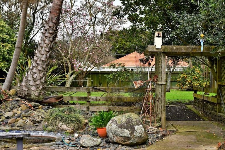 Photo of property in 27 Cureton Street, Morrinsville, 3300