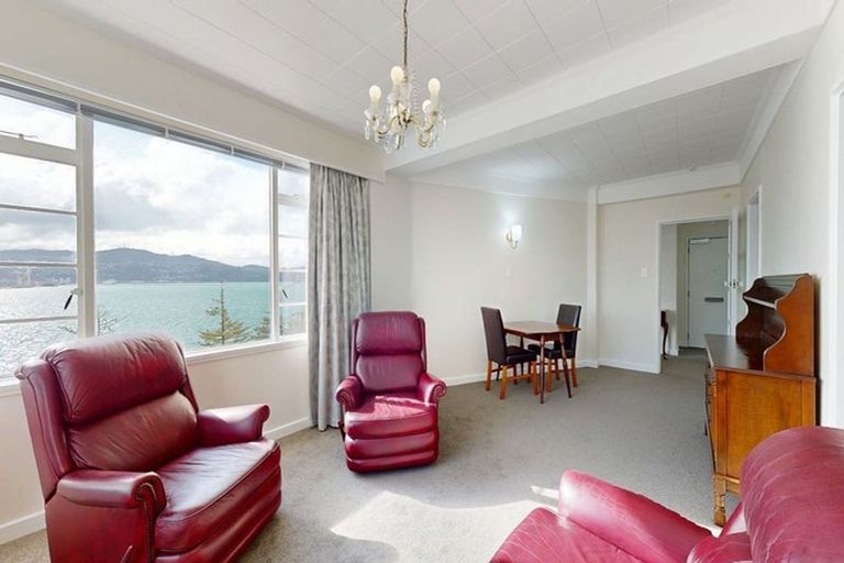 Photo of property in Wharenui Apartments, 274 Oriental Parade, Oriental Bay, Wellington, 6011