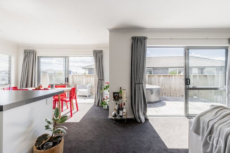 Photo of property in 47 Dunkeld Drive, Papamoa, 3118