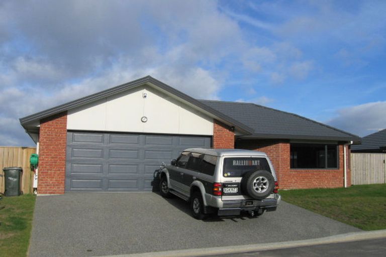Photo of property in 19 Kelso Grove, Kelson, Lower Hutt, 5010