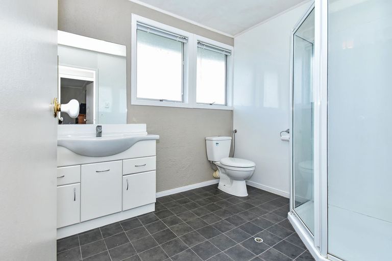 Photo of property in 1/36 Park Estate Road, Rosehill, Papakura, 2113