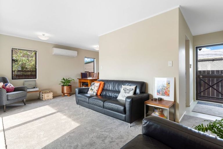 Photo of property in 2/5 Bolina Crescent, Pakuranga, Auckland, 2010
