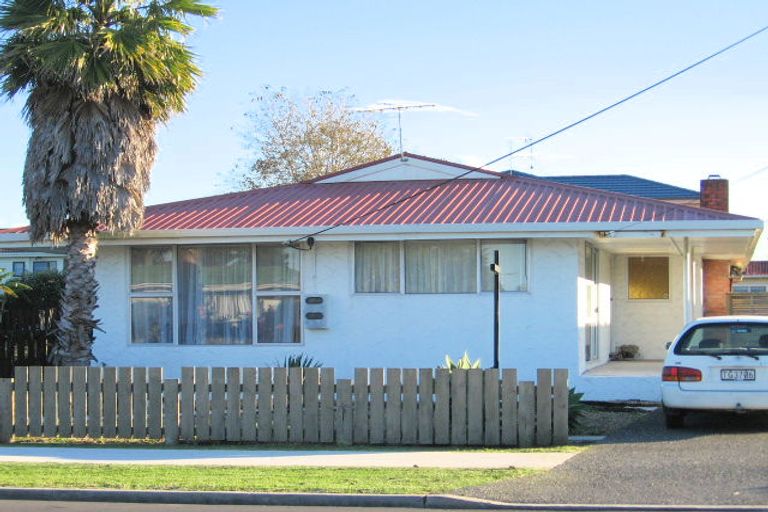 Photo of property in 34 Centreway Road, Orewa, 0931