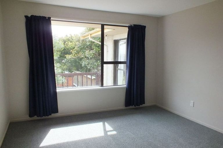 Photo of property in 38 Penruddock Rise, Westmorland, Christchurch, 8025