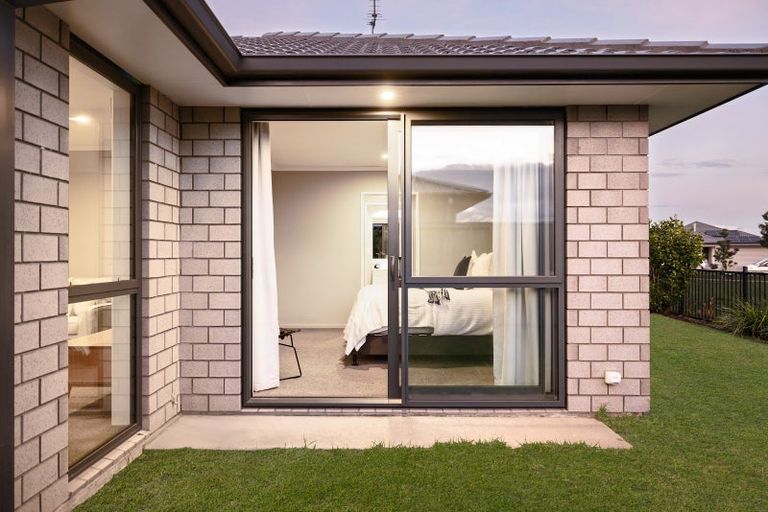 Photo of property in 44 Te Kio Crescent, Papamoa Beach, Papamoa, 3118