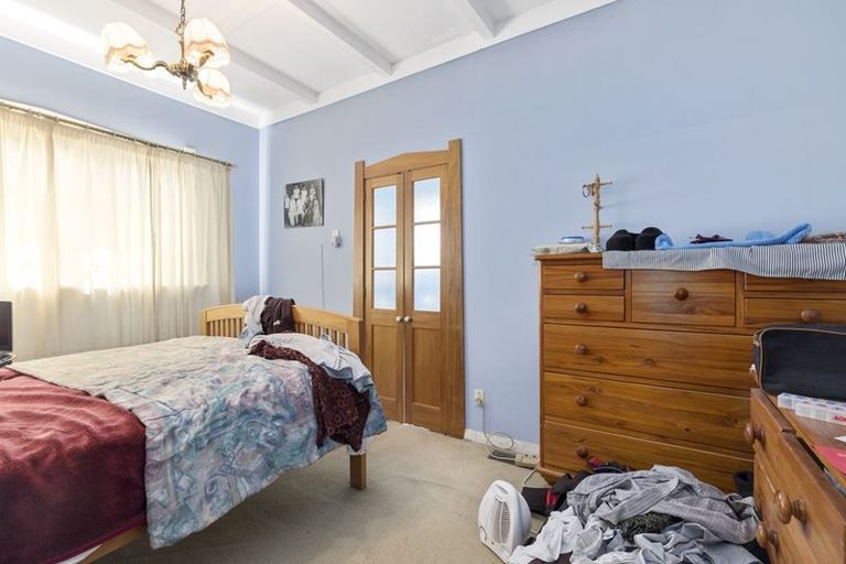 Photo of property in 93 Kings Crescent, Hutt Central, Lower Hutt, 5010