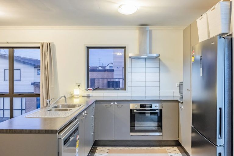 Photo of property in St Claire Village, 28/172 Mcleod Road, Te Atatu South, Auckland, 0610