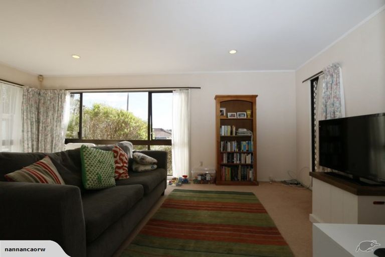 Photo of property in 24 Dianne Louise Drive, Half Moon Bay, Auckland, 2012