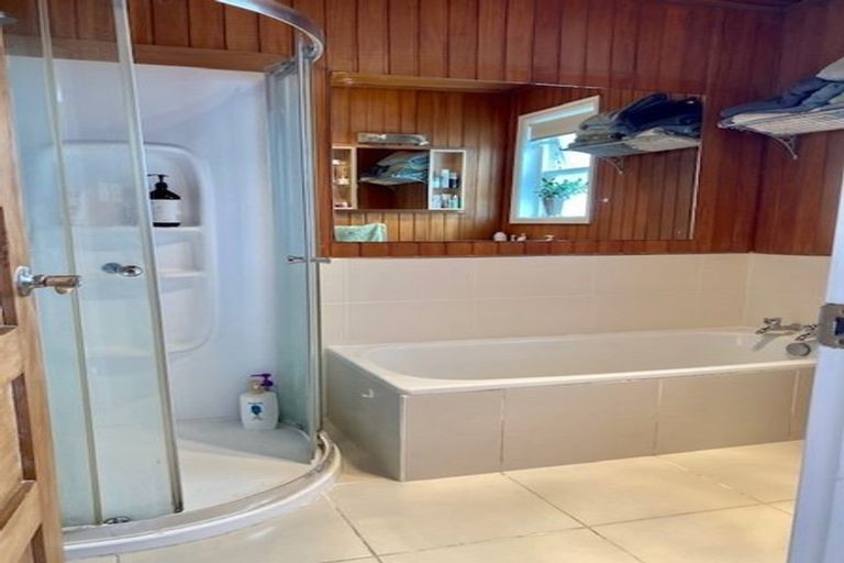 Photo of property in 198 Lake Road, Belmont, Auckland, 0622