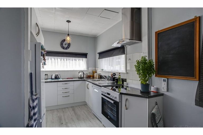 Photo of property in 11 Cameron Street, Seaview, Timaru, 7910