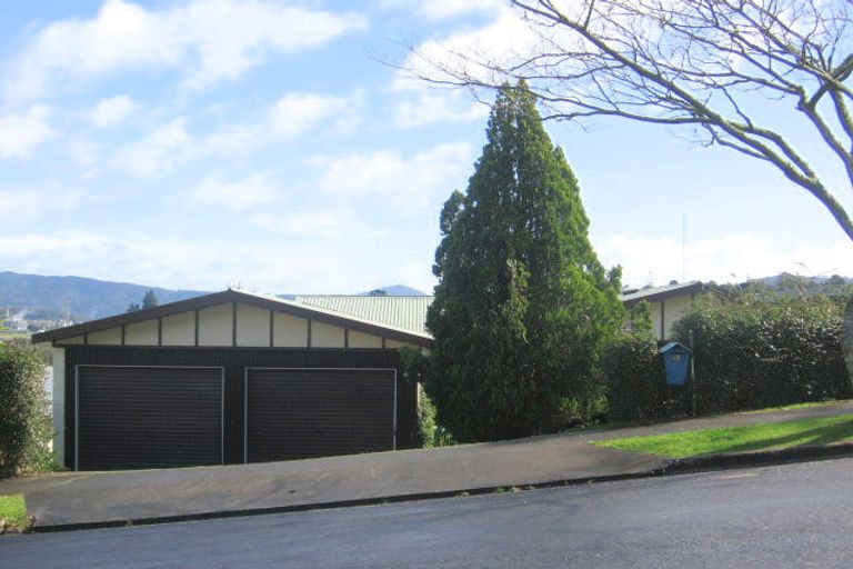 Photo of property in 42 Raumati Crescent, Onerahi, Whangarei, 0110