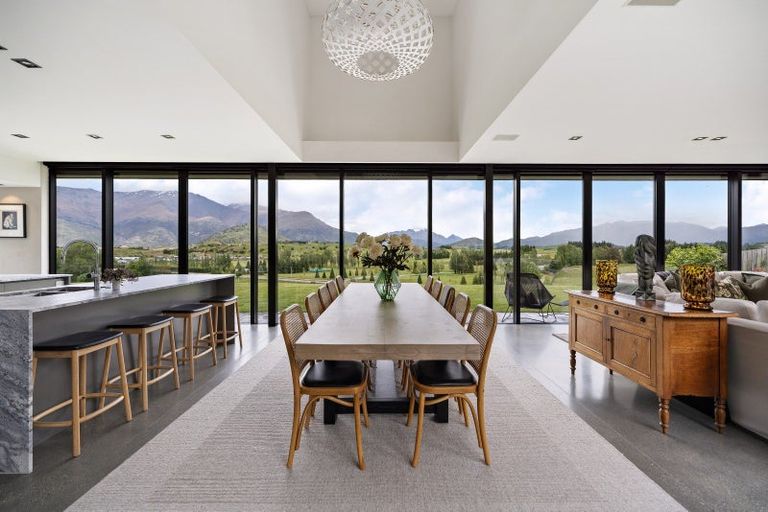 Photo of property in 20 Advance Terrace, Arrowtown, 9302