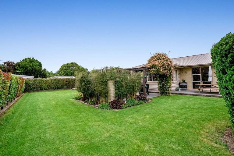 Photo of property in 11 Church Street, Oxford, 7430