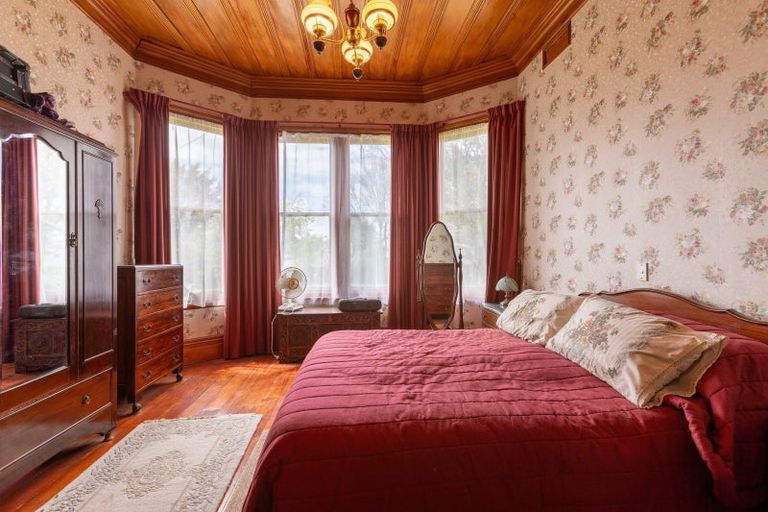 Photo of property in 36 Swinburn Street, Dannevirke, 4930