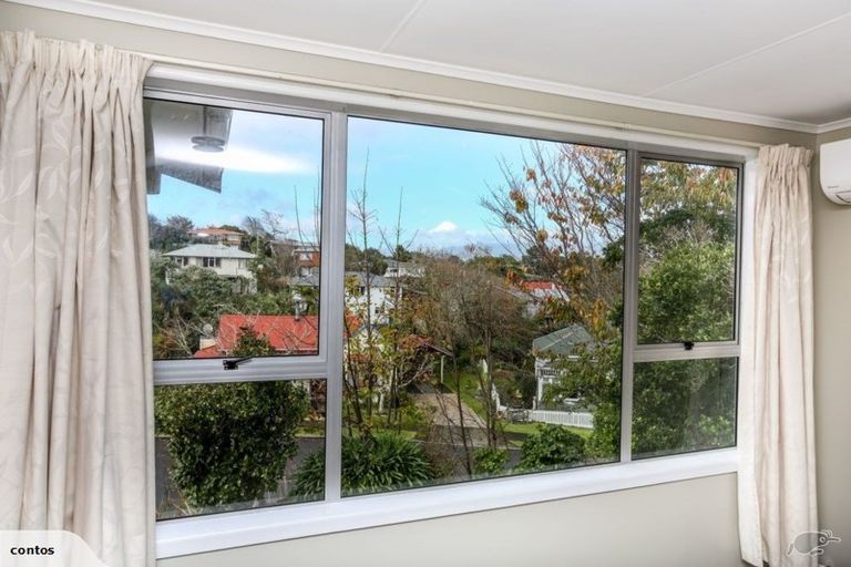 Photo of property in 6 Sycamore Grove, Lower Vogeltown, New Plymouth, 4310