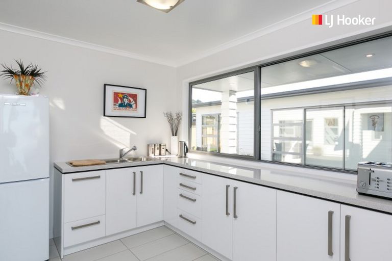 Photo of property in 4b Clayton Street, Saint Clair, Dunedin, 9012