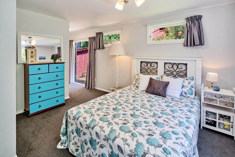 Photo of property in 22 Rintoul Grove, Stokes Valley, Lower Hutt, 5019