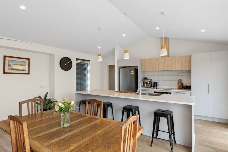 Photo of property in 24 Cressy Place, Darfield, 7510