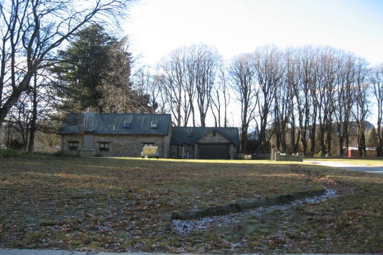 Photo of property in 8 Homestead Close, Wanaka, 9305