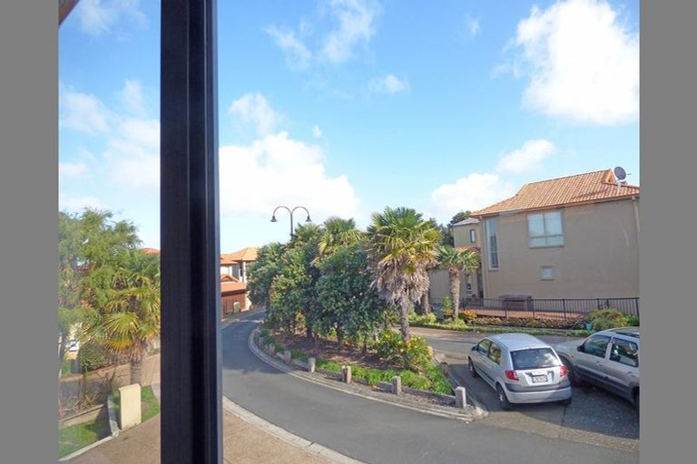 Photo of property in 94 Nautilus Drive, Gulf Harbour, Whangaparaoa, 0930