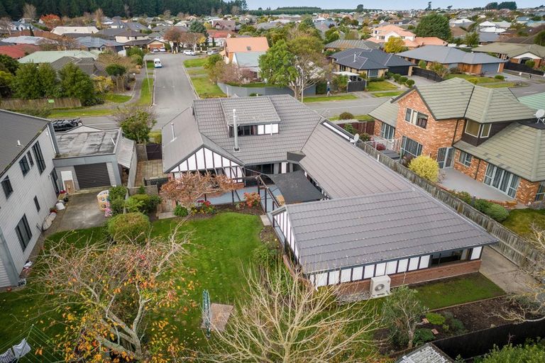 Photo of property in 22 Broadhaven Avenue, Parklands, Christchurch, 8083