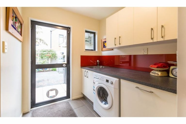 Photo of property in 10 Haineswood Lane, Sockburn, Christchurch, 8042