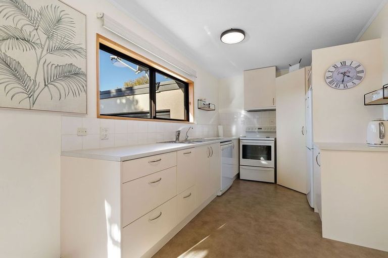 Photo of property in 23b Kawarau Place, Frankton, Queenstown, 9300