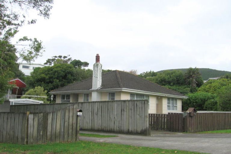 Photo of property in 9a Kowhai Street, Tawa, Wellington, 5028