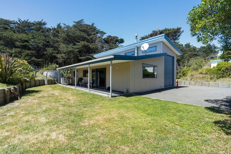 Photo of property in 184-190 Kahukura Avenue, Waitarere Beach, Levin, 5510