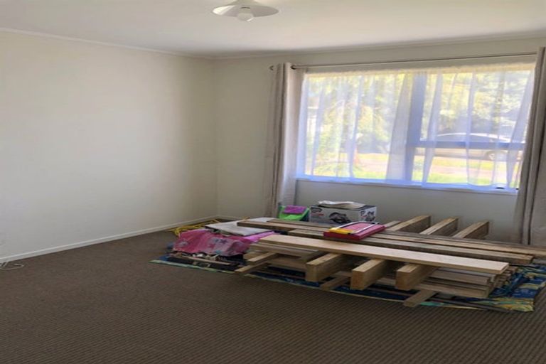 Photo of property in 2/10 Taitimu Drive, Weymouth, Auckland, 2103