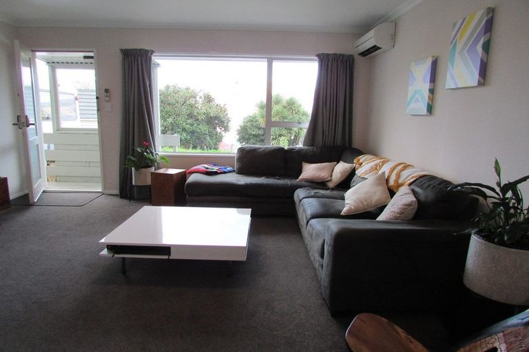 Photo of property in 2/26 Voelas Road, Lyttelton, 8082