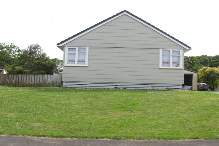 Photo of property in 46 Chingford Close, Mangere, Auckland, 2022