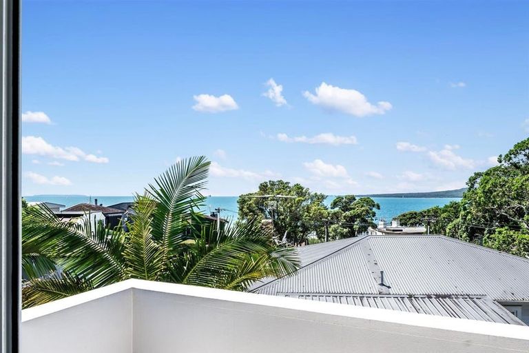 Photo of property in 1a William Street, Takapuna, Auckland, 0622