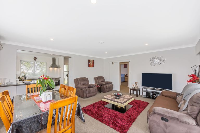 Photo of property in 1/6 Sunnybrae Road, Hillcrest, Auckland, 0627