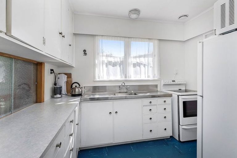 Photo of property in 53 Silverstream Road, Crofton Downs, Wellington, 6035