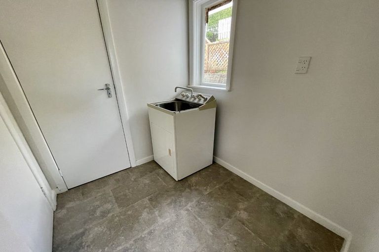 Photo of property in 46 Hinau Street, Tawa, Wellington, 5028